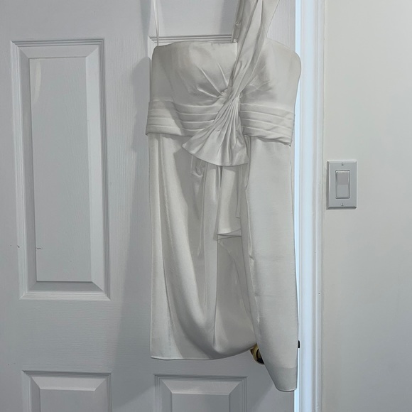 BCBGMaxAzria Dresses & Skirts - delicate dress that has been worn twice for events. The quality is incredible